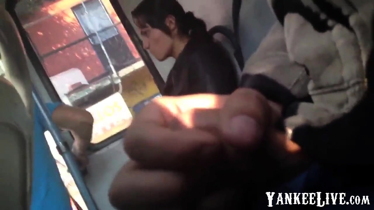 Free Mobile Porn Videos - Flashing En El Bus 2 Part3 - 4605853 - VipTube.com