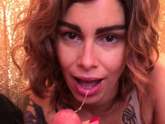 amateur blowjob cumshot finish in her mouth